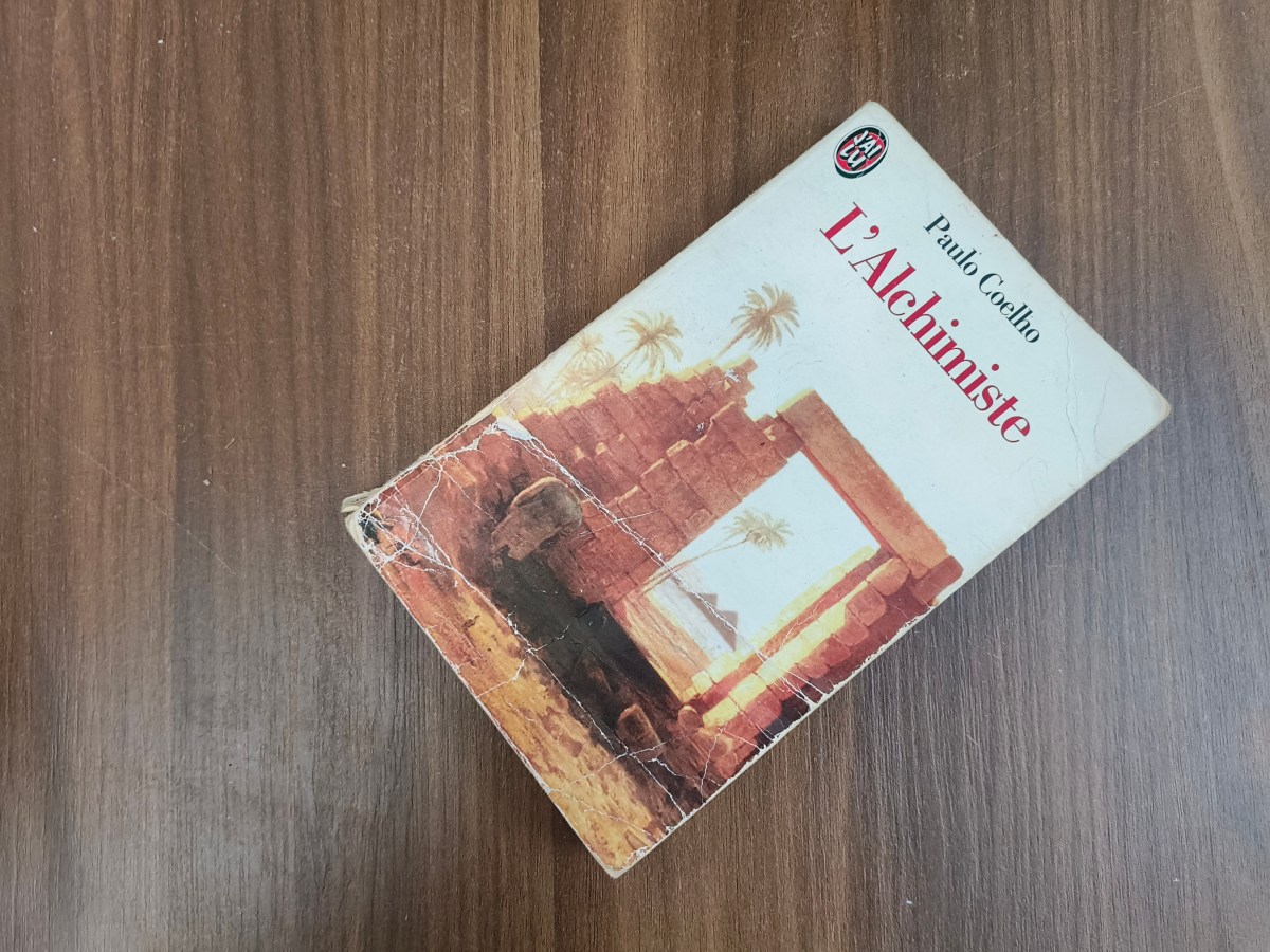 J’ai (enfin) lu L’Alchimiste de Paulo Coelho : 7 enseignements qui m’ont profondément marquée